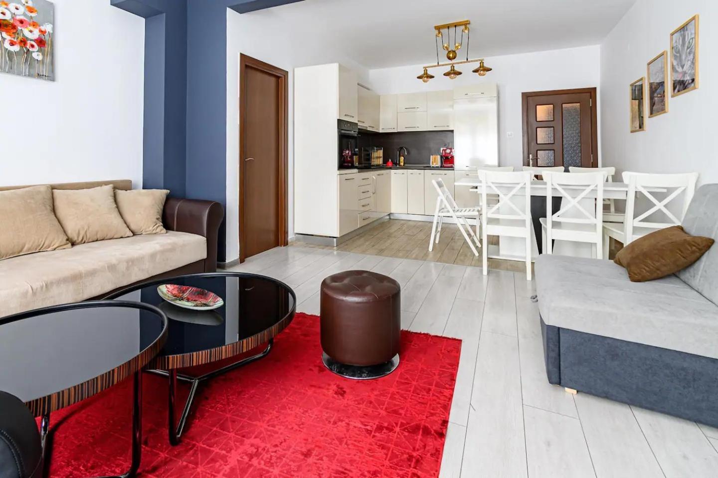 Διαμέρισμα 10 Seconds Away From The Main Street, Free Secured Parking *